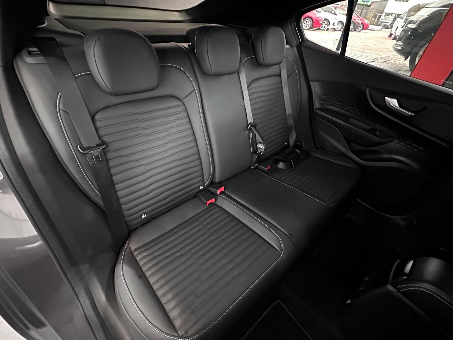 Fiat Fastback 1.3T 270 Limited Edition 2025, foto 8 de 12