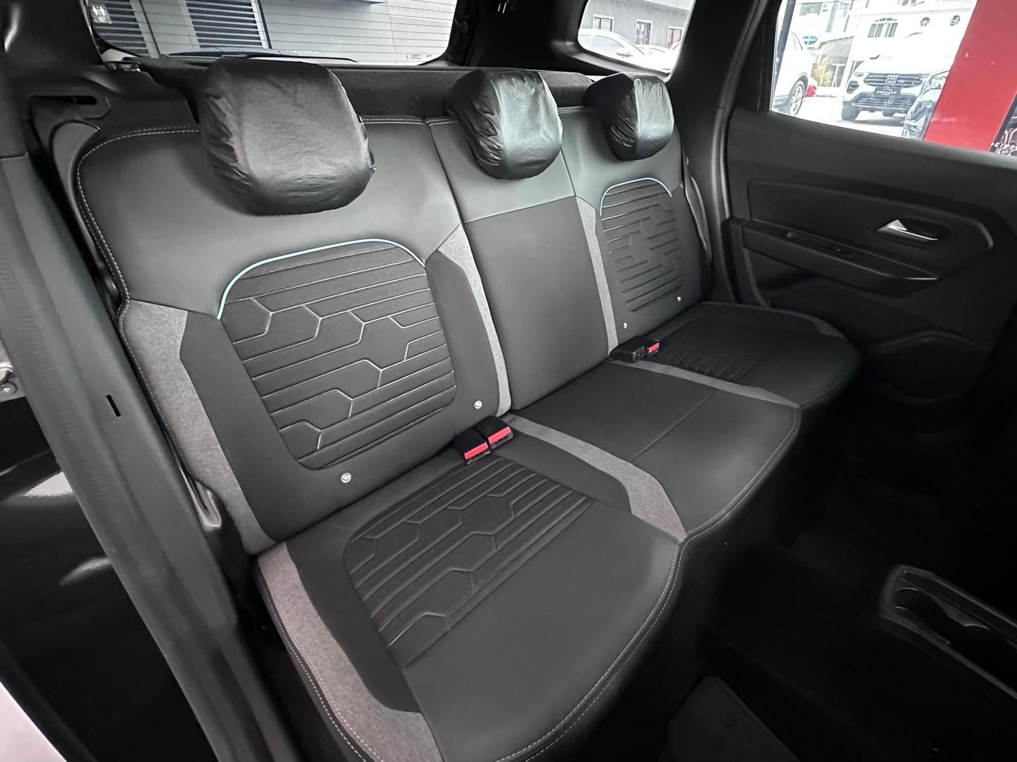 Renault Duster 1.6 Intense CVT 2024, foto 8 de 12