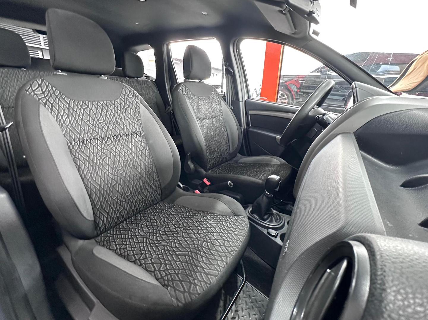 Renault Duster 1.6 Authentique CVT 2019, foto 7 de 12