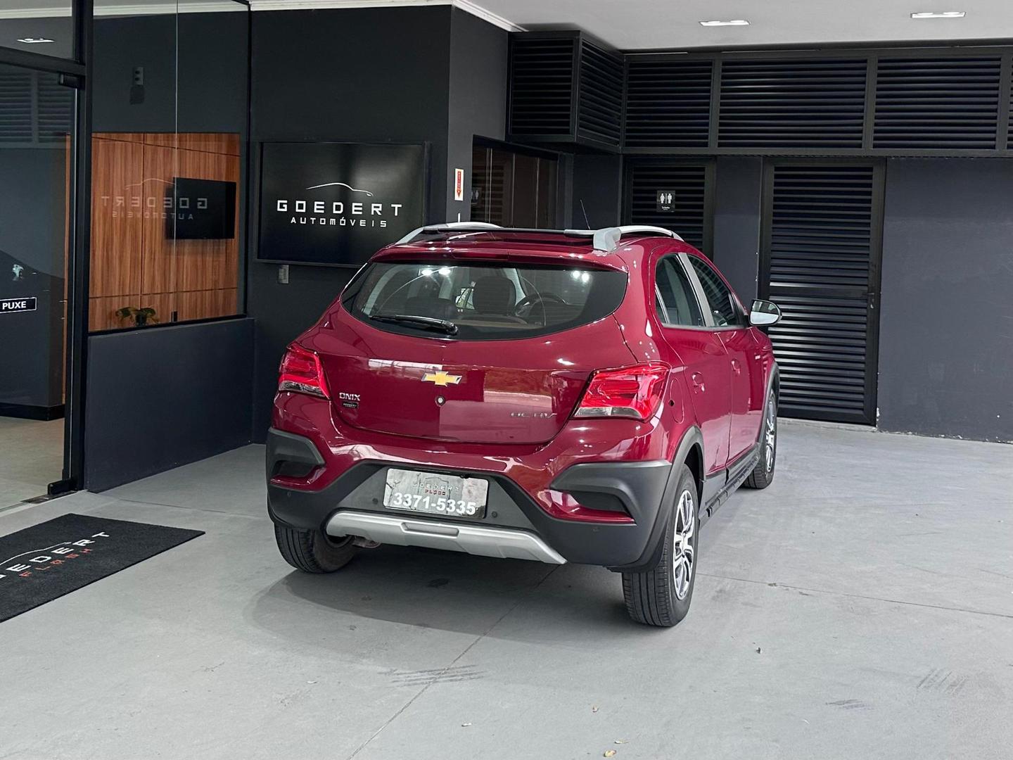 Chevrolet Onix 1.4 AT Active 2017, foto 9 de 12