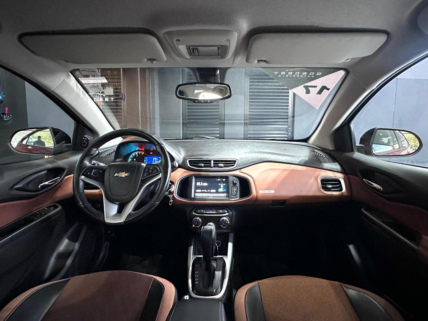 Chevrolet Onix 1.4 AT Active 2017, foto 3 de 12
