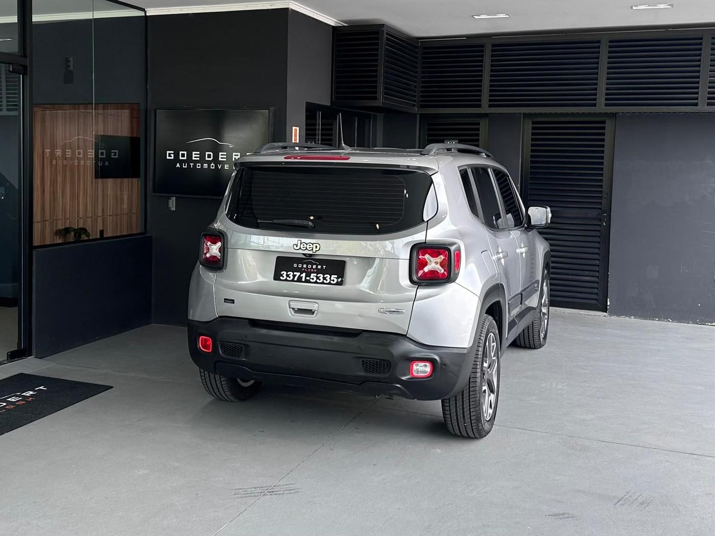 Jeep Renegade 1.8 AT Longitude 2019, foto 9 de 12