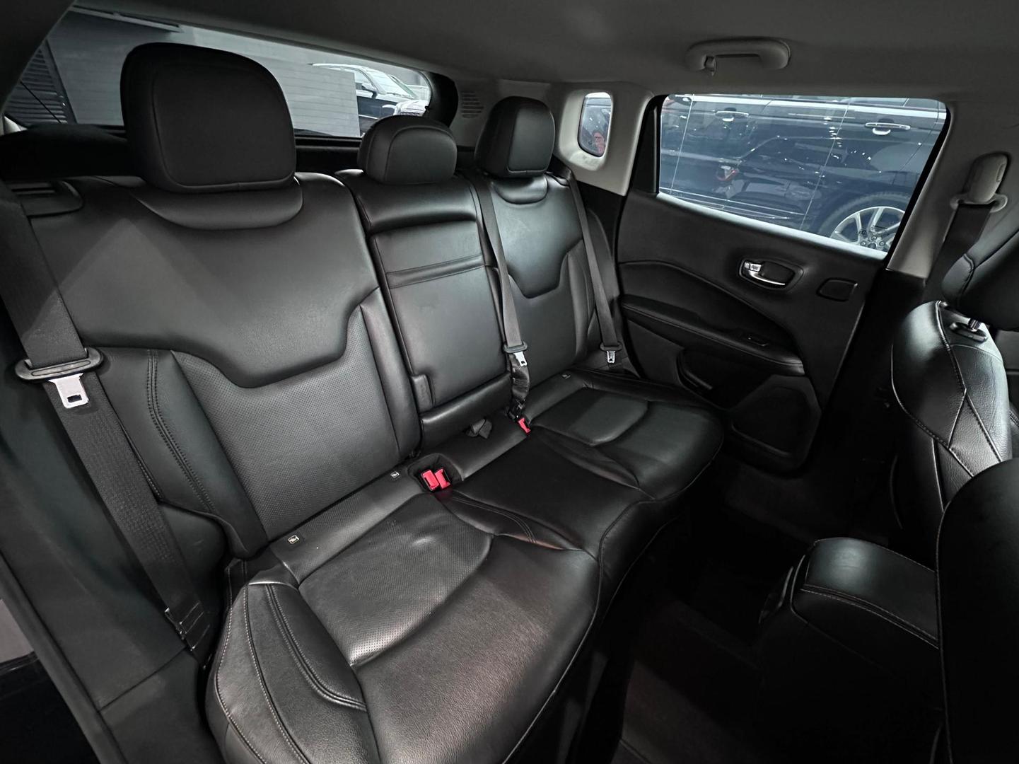 Jeep Compass 2.0 Longitude 2018, foto 8 de 12