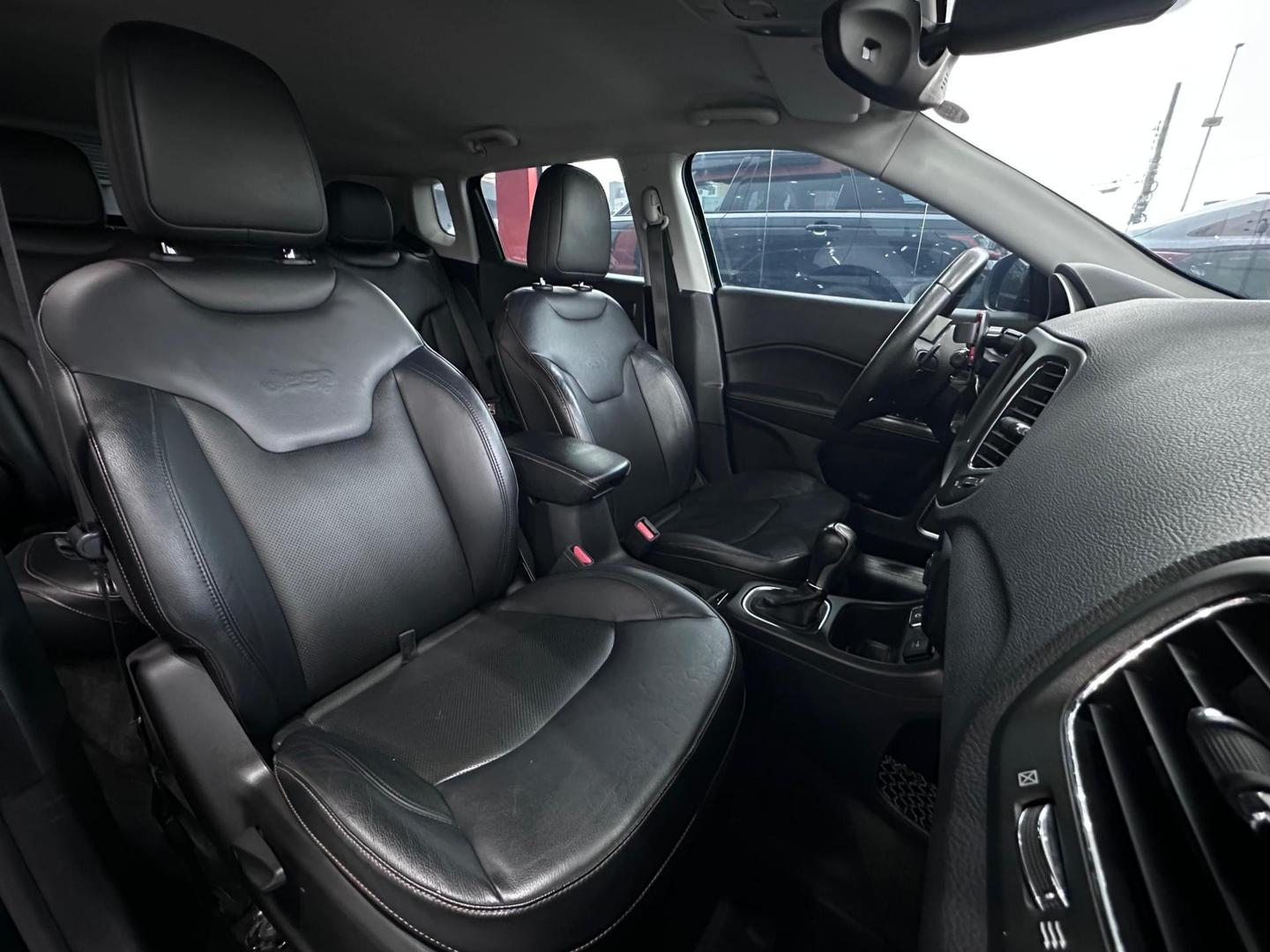 Jeep Compass 2.0 Longitude 2018, foto 7 de 12