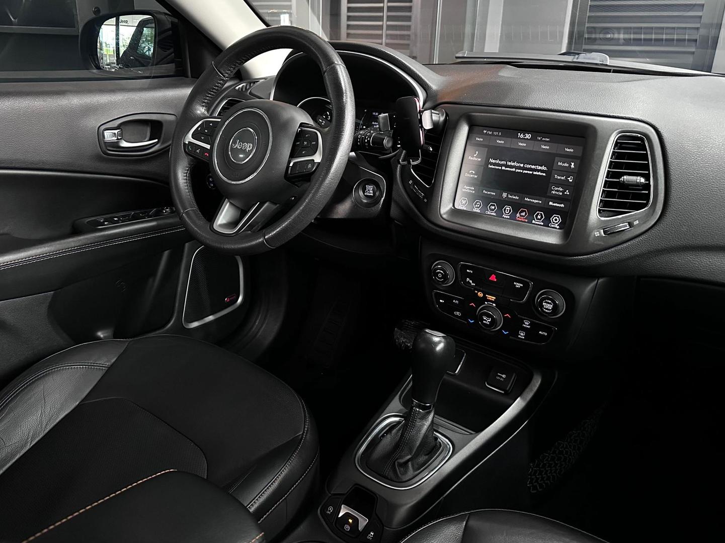Jeep Compass 2.0 Longitude 2018, foto 4 de 12
