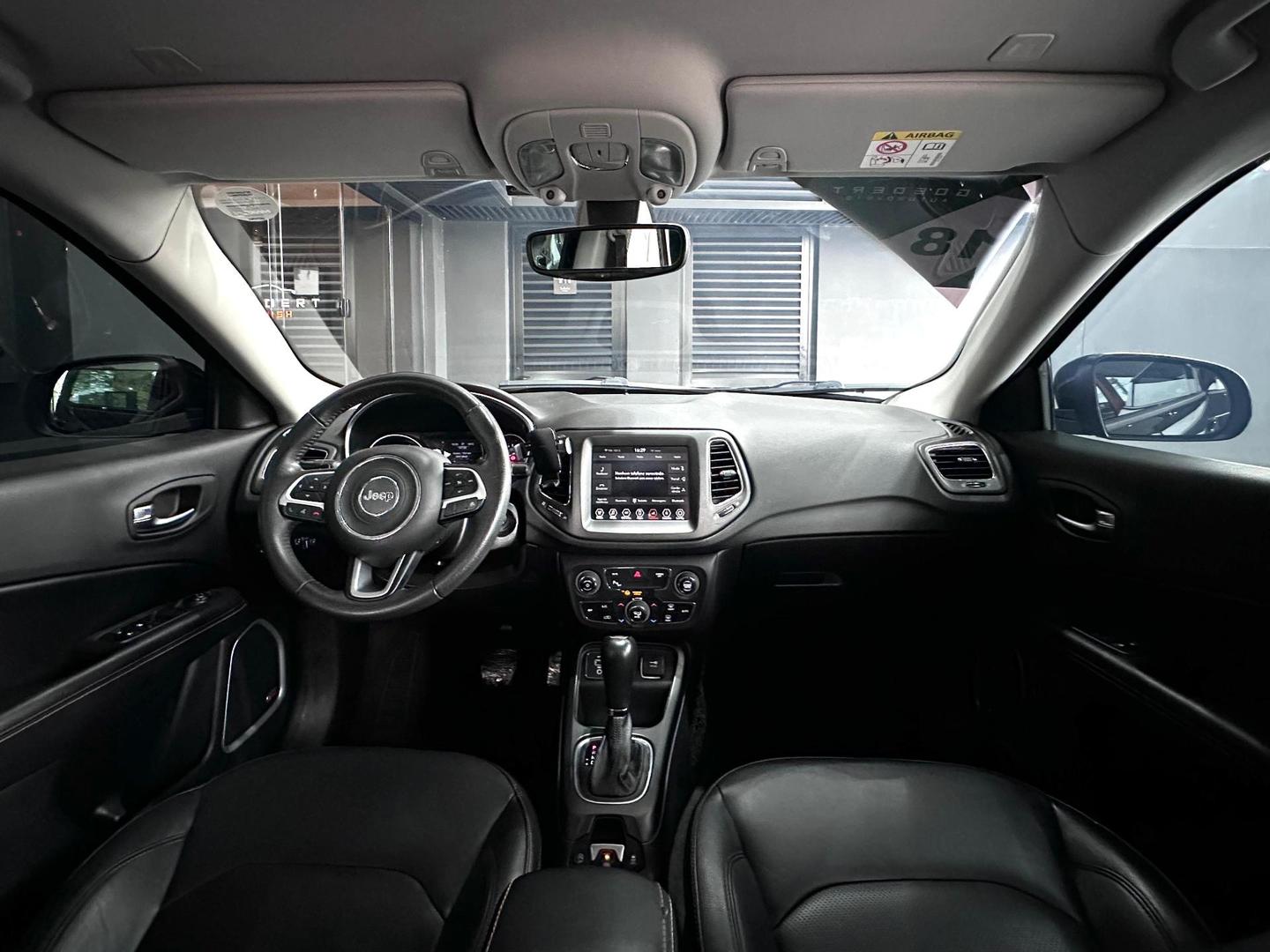 Jeep Compass 2.0 Longitude 2018, foto 3 de 12
