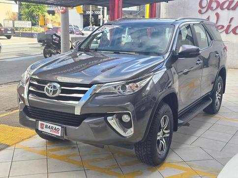 TOYOTA HILUX SW4 SR 4X2 2.7 AUT