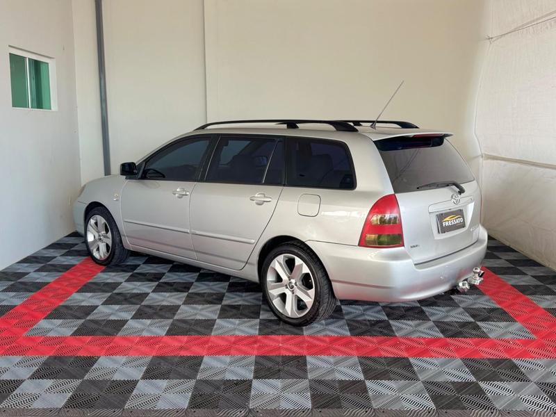 Toyota Fielder - foto 3