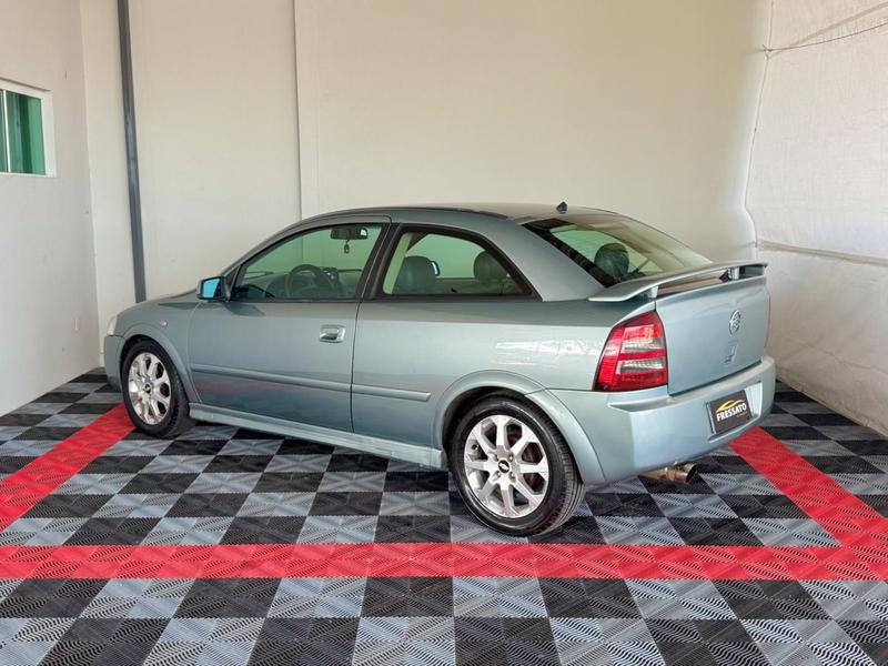 Chevrolet Astra Hatch 3P - foto 3