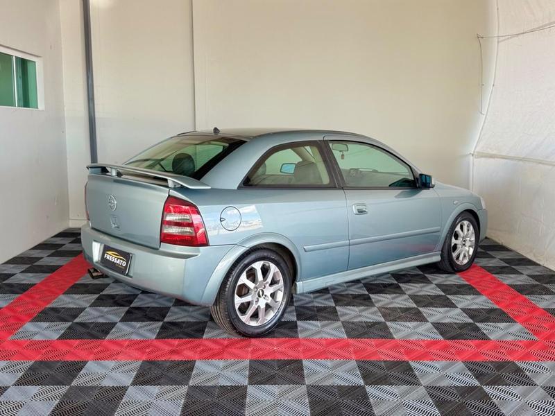 Chevrolet Astra Hatch 3P - foto 4