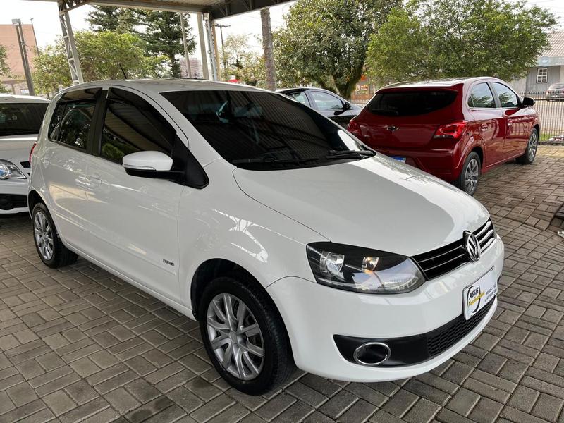 VOLKSWAGEN FOX TREND 1.0 MI 8V TOTAL FLEX 4P