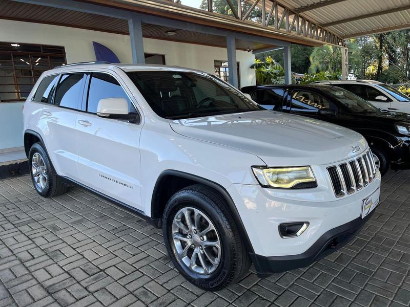 JEEP GRAN CHEROKEE LAREDO 4X4 3.6 V-6 4P