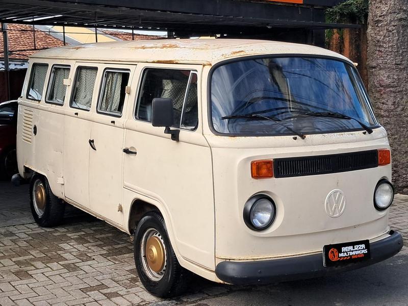 VOLKSWAGEN KOMBI
