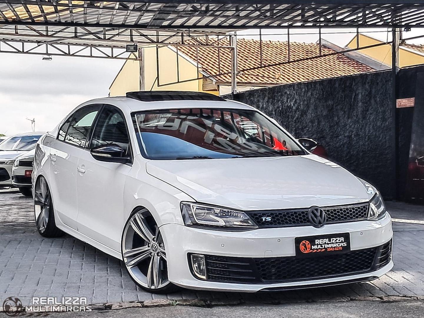VOLKSWAGEN JETTA HL AE
