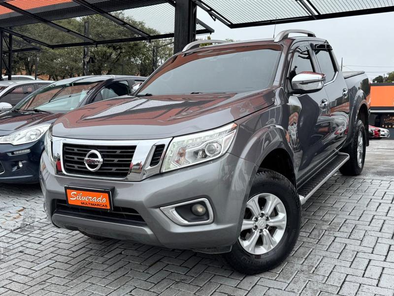 NISSAN FRONTIER LEATX4