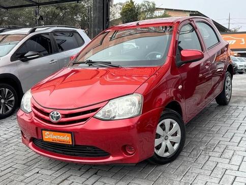 TOYOTA ETIOS HB X