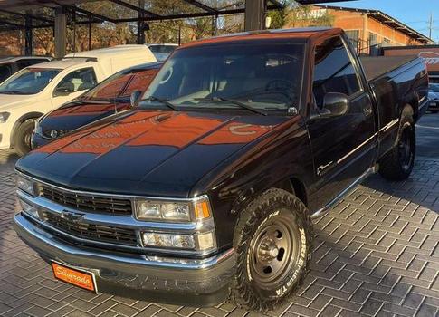 CHEVROLET SILVERADO D20