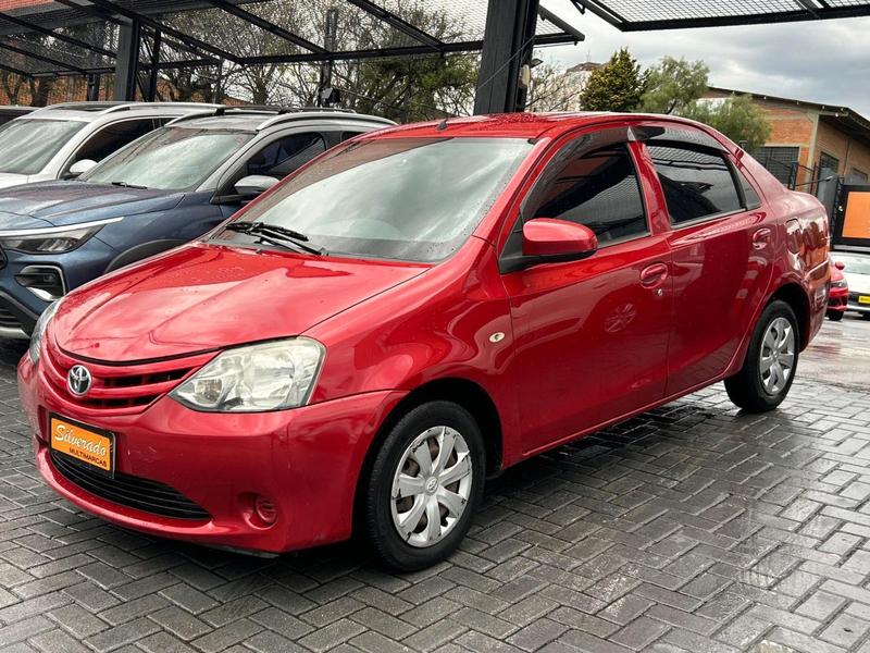 Toyota Etios 2015 à venda