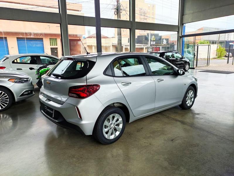 Chevrolet Onix 10mt - foto 3