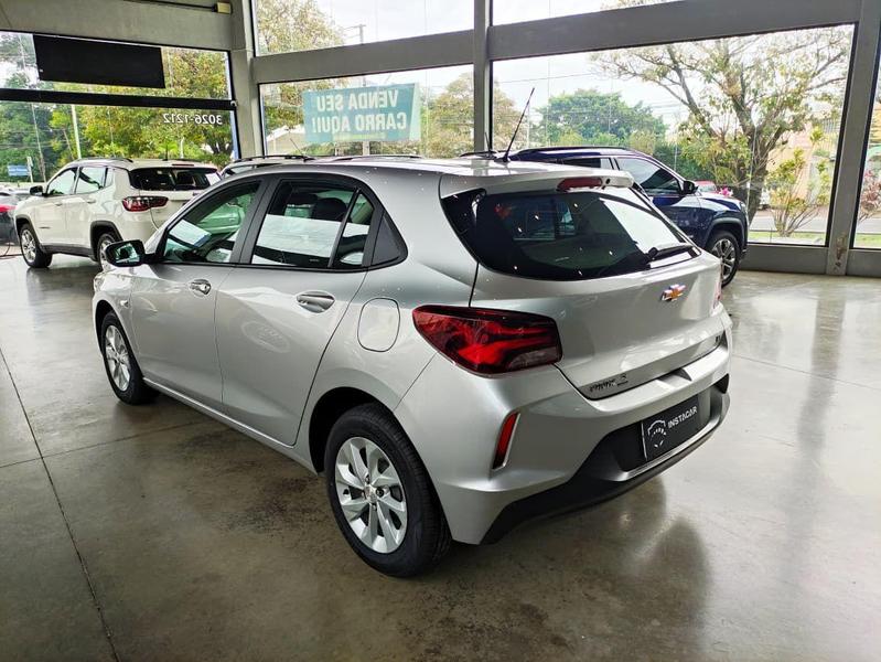 Chevrolet Onix 10mt - foto 6