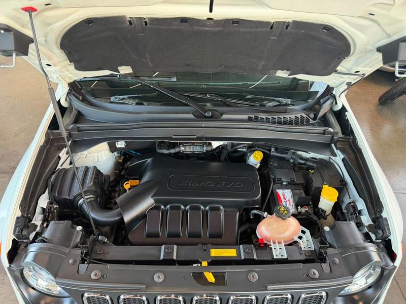 Jeep Renegade Longitude 1.8 Flex Automático - foto 14