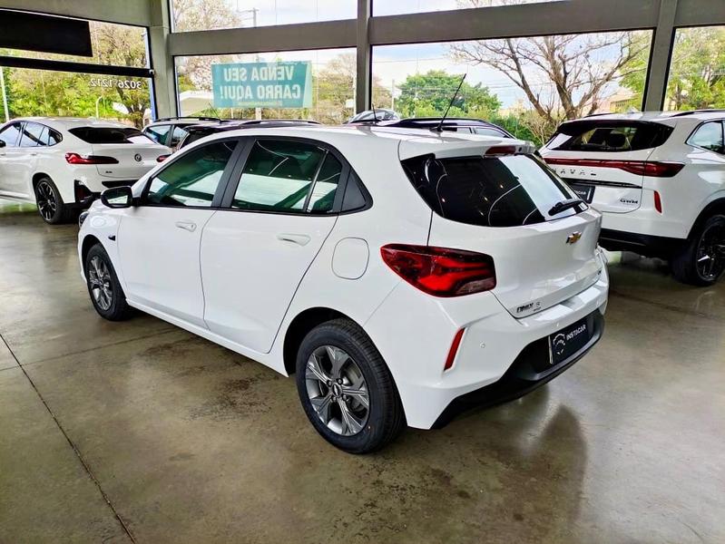 Chevrolet Onix 10mt - foto 7