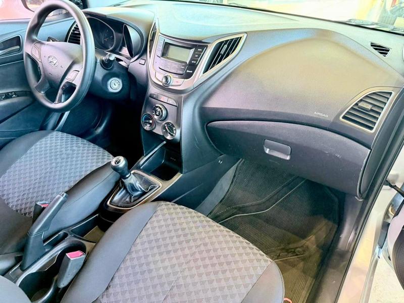 Hyundai HB20 1.0 Comfort - foto 13