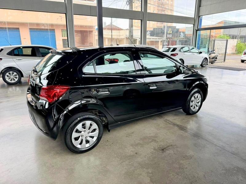 Chevrolet Onix 10mt LT - foto 6