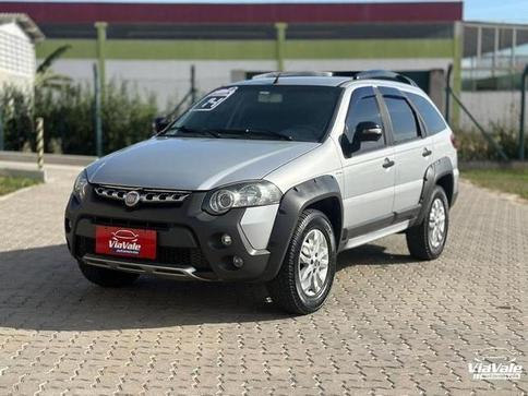 FIAT PALIO WEEKEND 1.8 ADVENTURE LOCKER 8V 4P