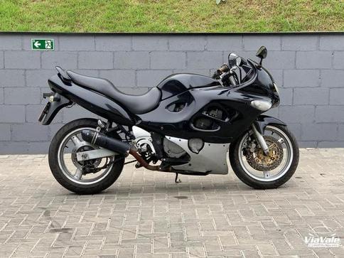 SUZUKI GSX750F 