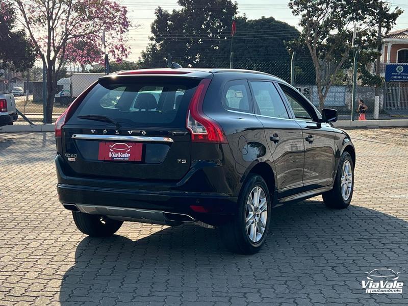 Volvo XC60 2.0 T5 Dyna - foto 3