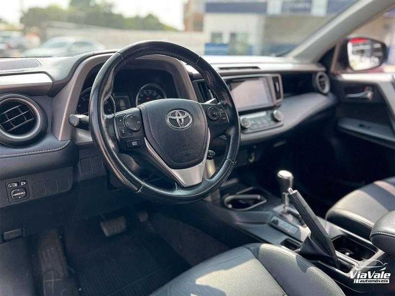 Toyota RAV4 4X2 20l - foto 9