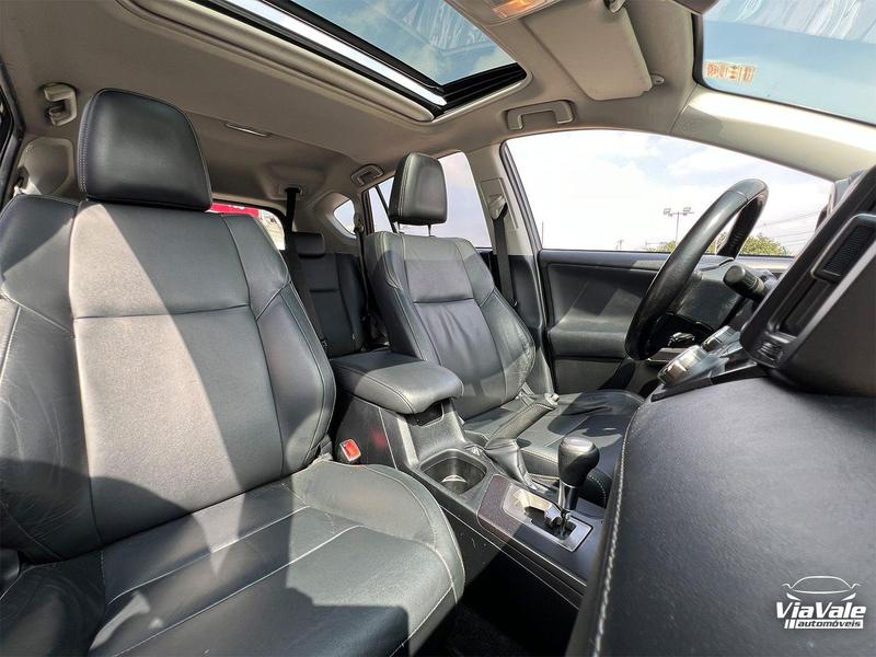 Toyota RAV4 4X2 20l - foto 6