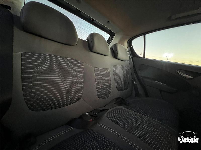 Fiat Palio Attract 1.4 - foto 5