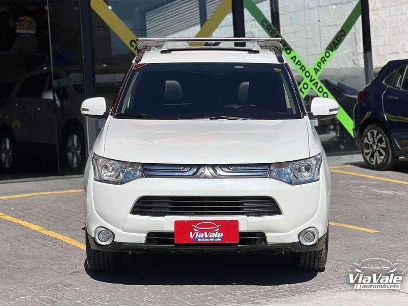 Mitsubishi Outlander 2.0 - foto 3