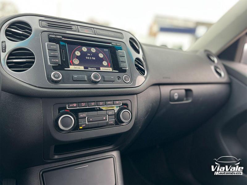 Volkswagen Tiguan 2.0 TSI - foto 7