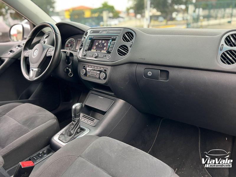 Volkswagen Tiguan 2.0 TSI - foto 9