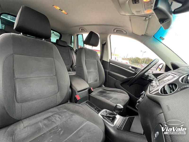 Volkswagen Tiguan 2.0 TSI - foto 12