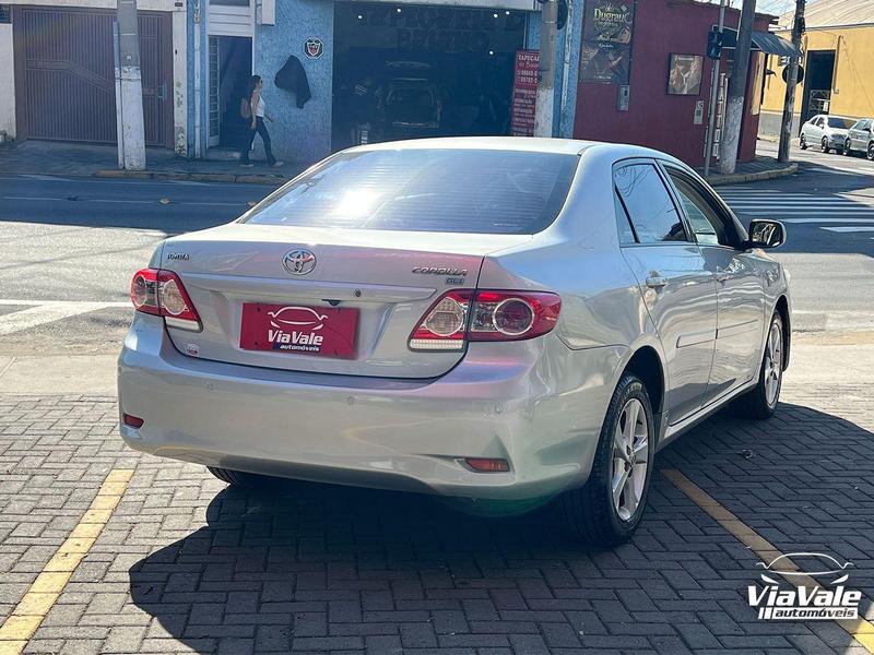 Toyota Corolla GLi Flex - foto 4