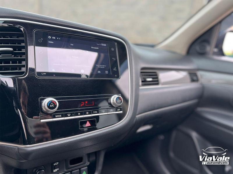 Mitsubishi Outlander 2.0 Hpe - foto 7