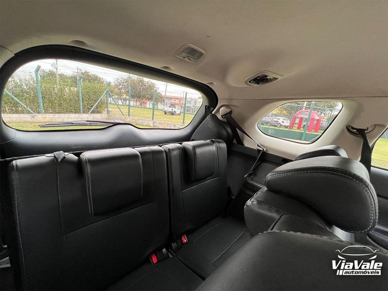 Mitsubishi Outlander 2.0 Hpe - foto 13