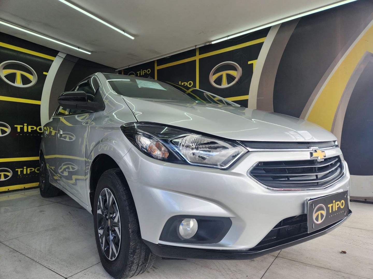 CHEVROLET ONIX 1.0MT LT