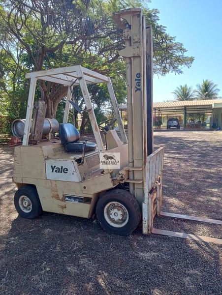 YALE EMPILHADEIRA