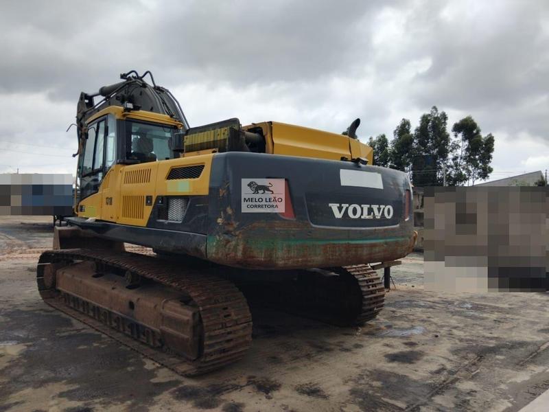 VOLVO ESCAVADEIRA DE ESTEIRA EC380DLP
