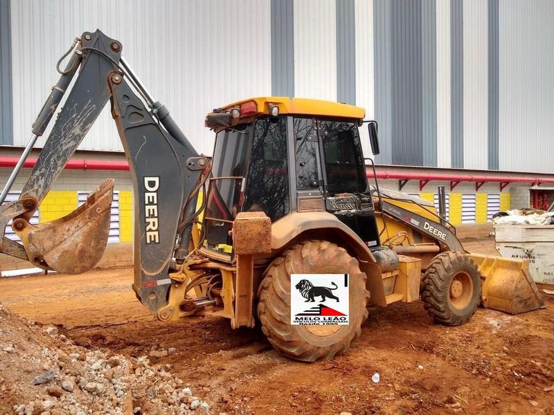 JOHN DEERE RETROESCAVADEIRA 310L