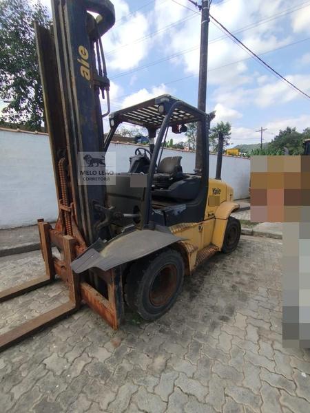YALE EMPILHADEIRA GDP155VX