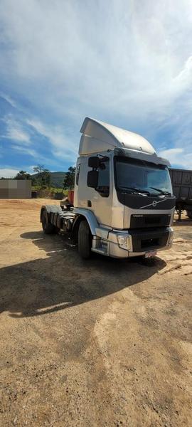 VOLVO VM 330 4X2T