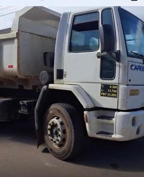 FORD CARGO 1717E 6X2 3E 2P