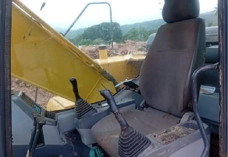 Komatsu ESCAVADEIRA DE ESTEIRA PC 160