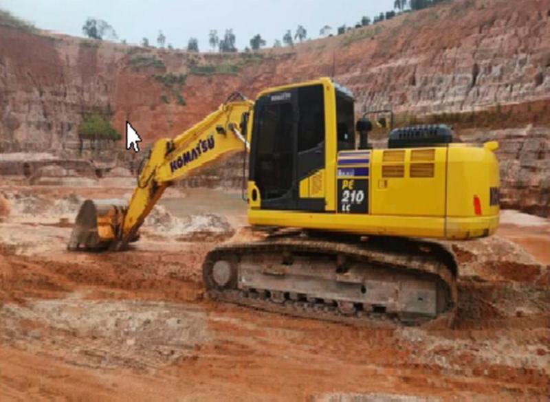 Komatsu ESCAVADEIRA PC210LC KOMATSU